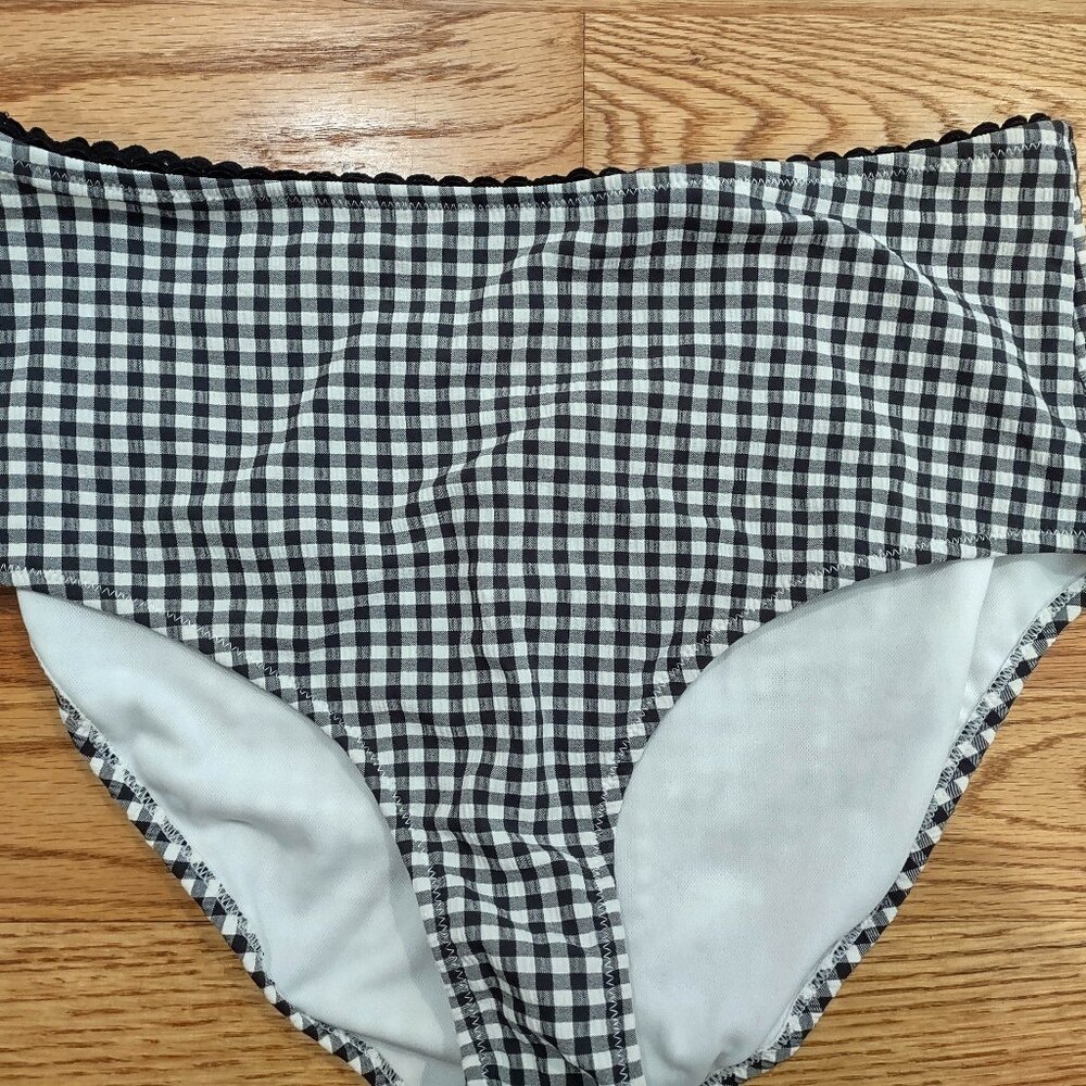 Jessica Simpson swim bottoms, size XL